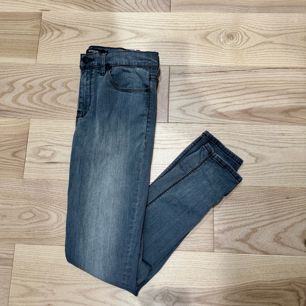 Hudson Designer Skinny Jeans in Gray - Size 28